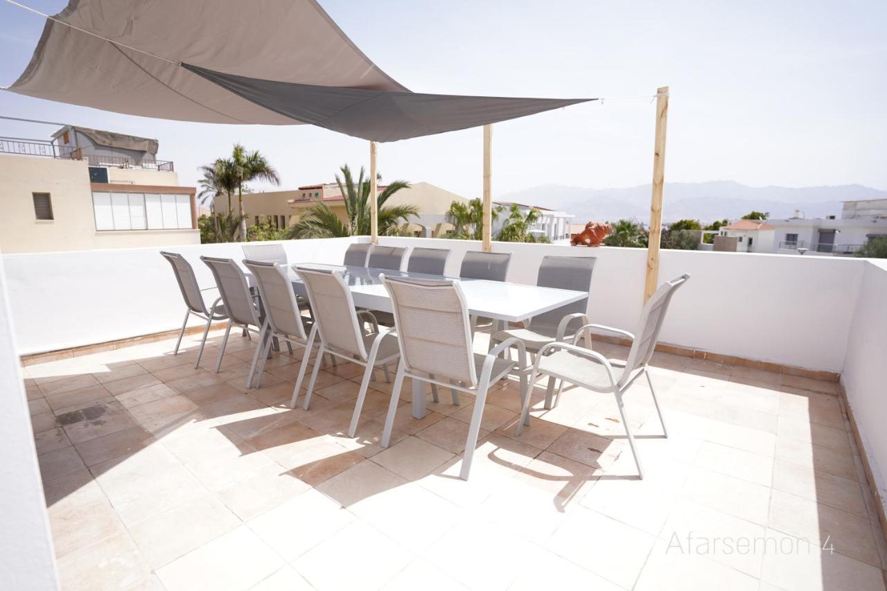 Yalarent Afarsemon Apartments With Pool - For Families & Couples Eilat Exterior photo